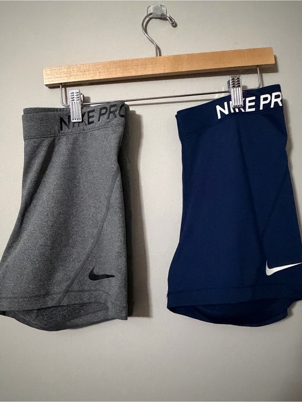 Nike Pro Dri-FIT Compression Shorts Bundle Gray & Blue Women’s Size Large